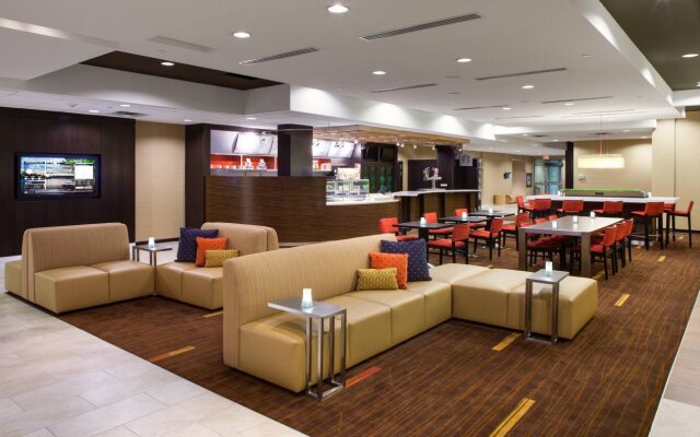Courtyard by Marriott London