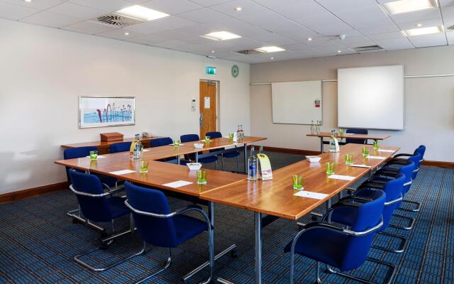 Holiday Inn Cardiff City Centre by IHG
