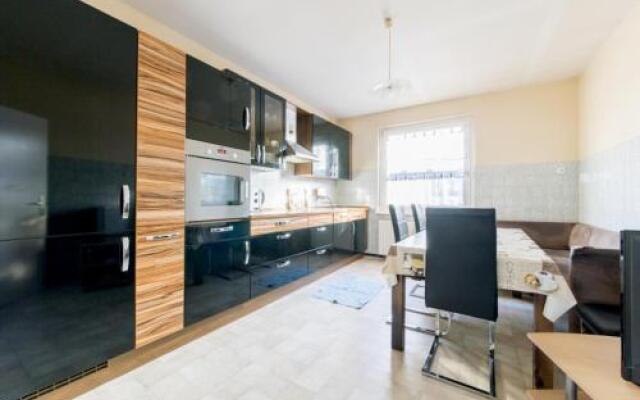 Private Apartment Relax Matt (5641)