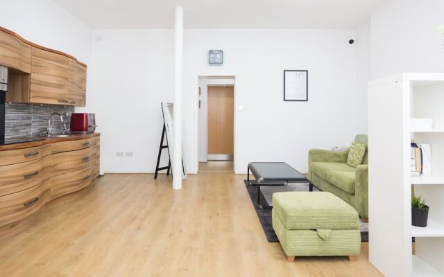Westend Hydro & SECC Apartment