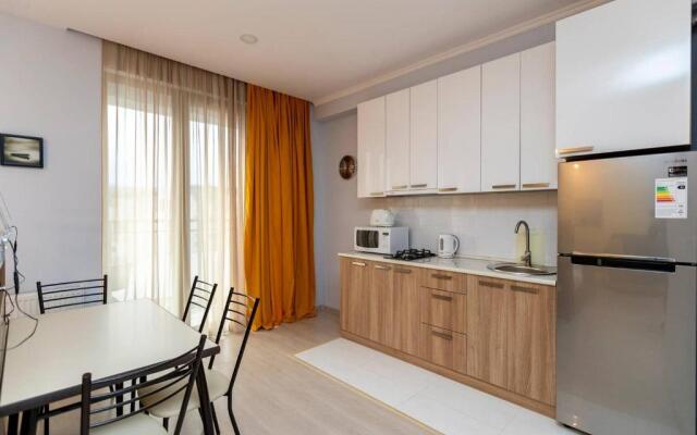 2 studio apartments w balcony in old Tbilisi
