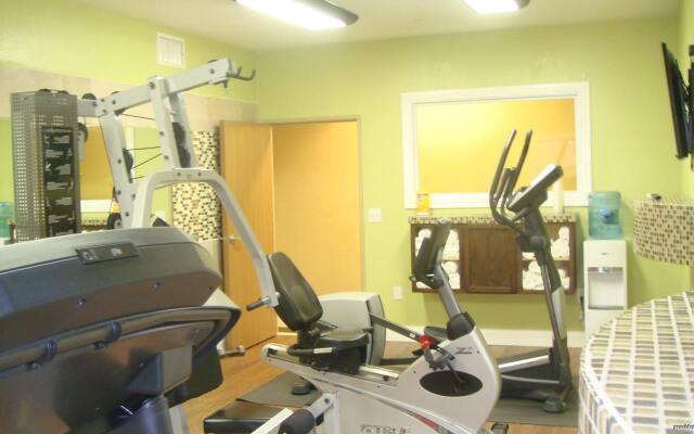 Best Western Roanoke Inn & Suites