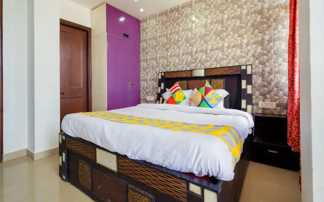 OYO 13291 Home Valley View 2BHK Near Picture Palace