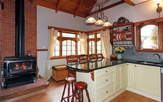 Gingerbread Lodge