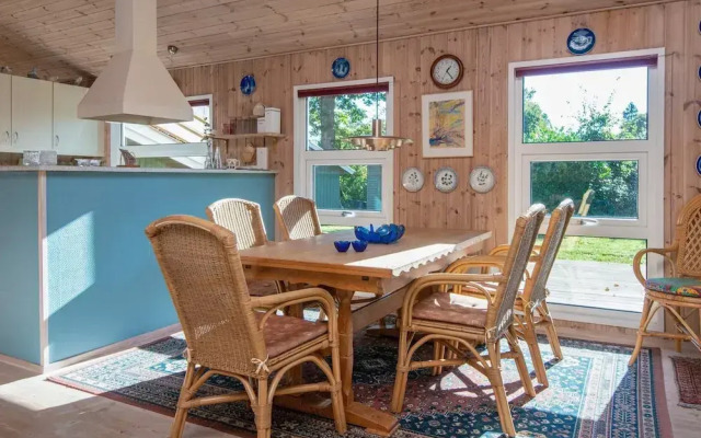 8 Person Holiday Home in Glesborg-by Traum