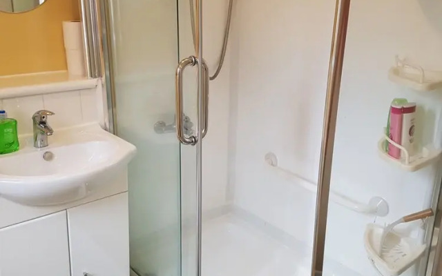 Dragon - Great Western Apartment 2 Bedroom Home