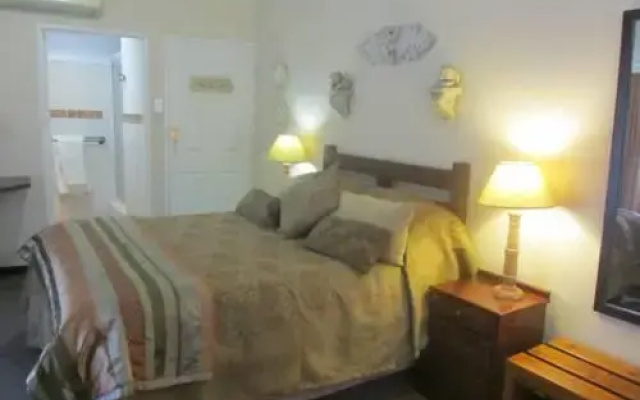 Thatchers Guest House