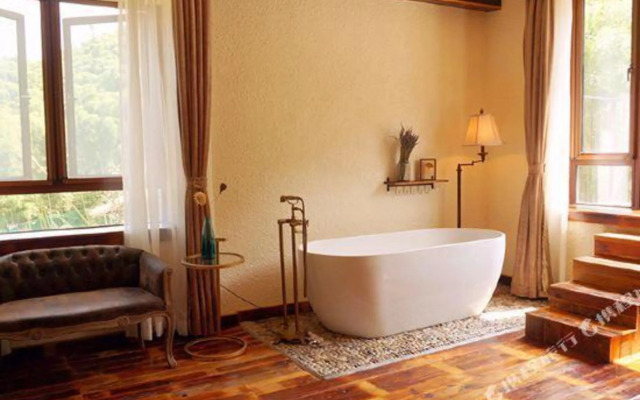MoGan Mountainside Resort