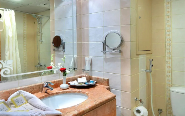 Zowar International Hotel