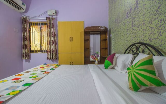 OYO 22067 Home Cozy 1BHK Near Carmona Beach