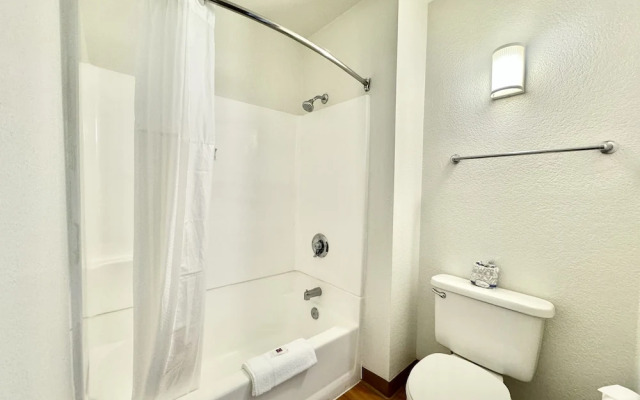 Studio 6 Suites – Bellflower, Ca  - Los Angeles