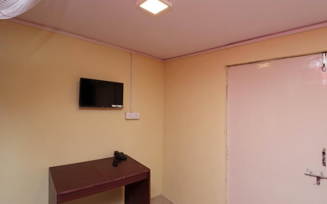 People's Castle By OYO Rooms