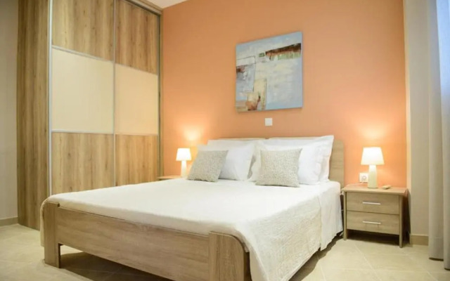 Alimos Modern Retreat Near the Beach