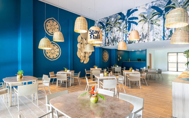 Apt 2QTS-Eco Resort-Condomínio Beira-Mar-SH036