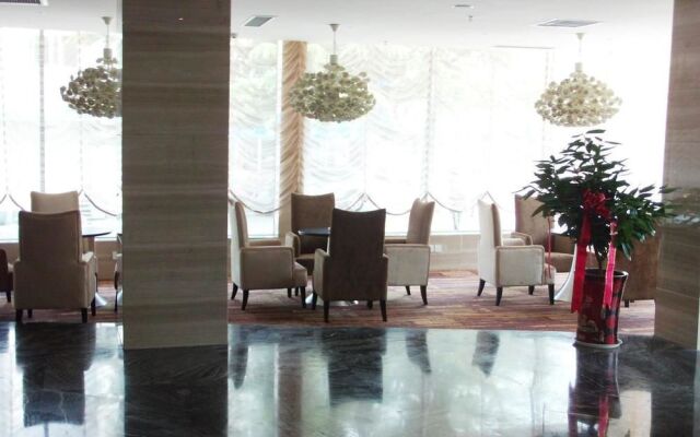 Rongcheng Celebrity Hotel High Speed Rail Station Shop
