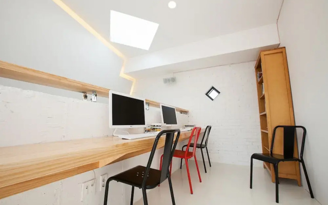 Mir Guesthouse - Hostel