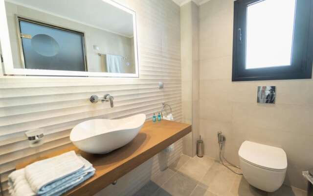 Villa Halcyon in St Stefanos Bay