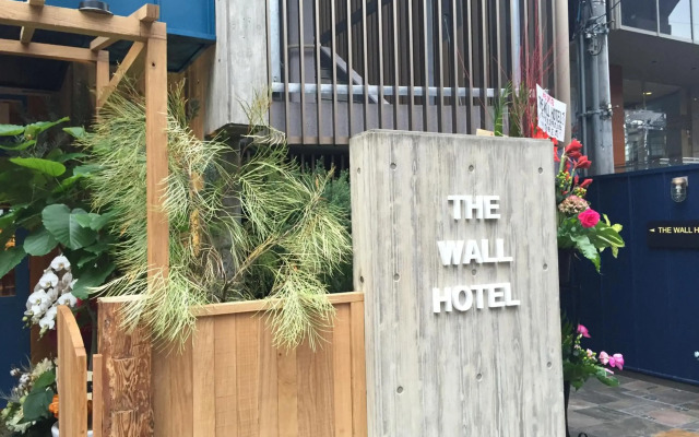 The Wall Hotel
