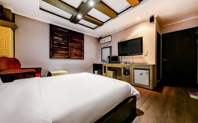 Hotel Rooky