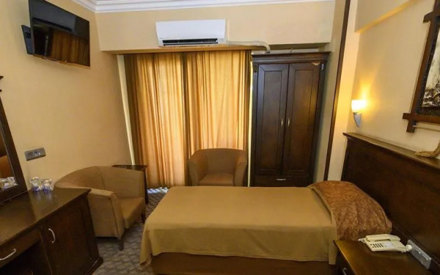 Karen Hotel