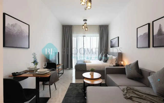Bloomfields Modern STU in Oasis Masdar