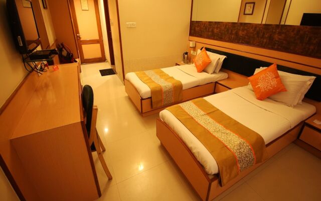 OYO 2972 Corporate Inn