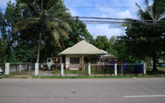 Bohol Bohemian Hostel