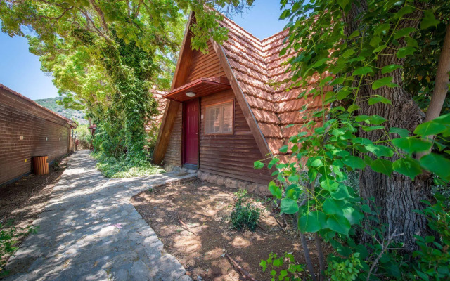 Rimonim Hermon Holiday Village