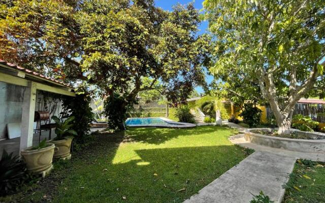 Cuevita + Nido /Piscina & Jardín compartido