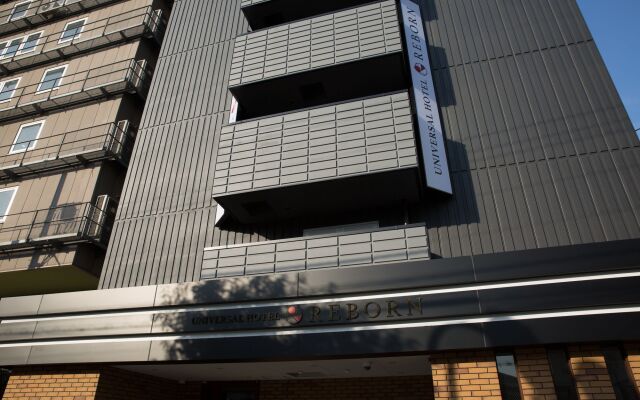 Universal Hotel Reborn