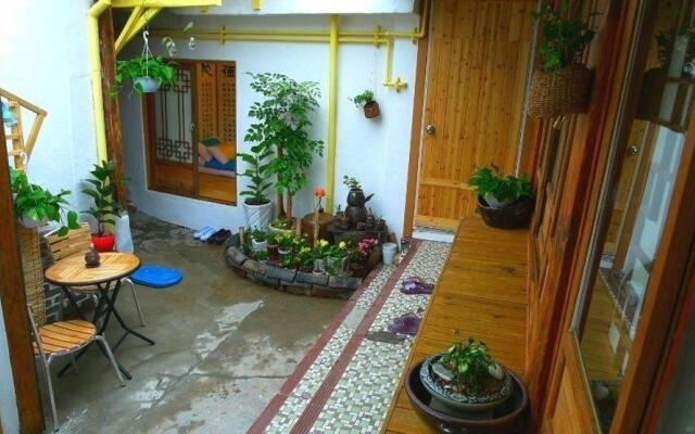 Hanok Guesthouse 201