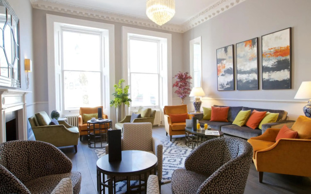 54 Queens Gate Hotel