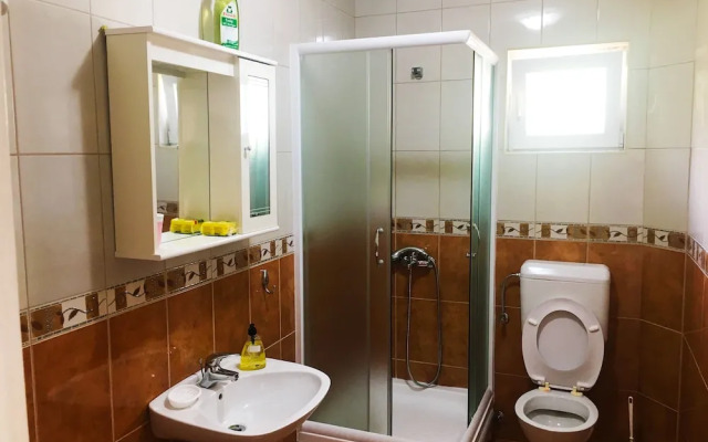 Milmaris Apartments