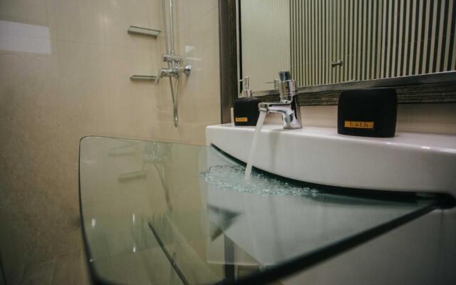 Briana Luxury Studio