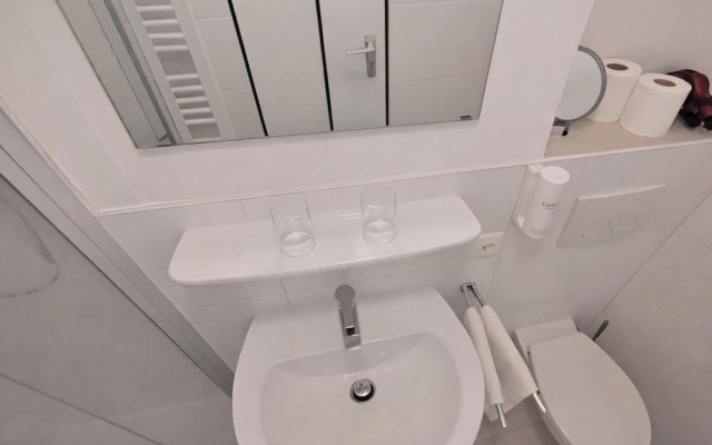 Studio Bernhard mit Pool und Sauna
