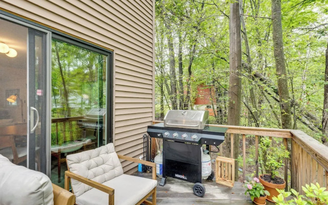 Lake Access at Family-friendly Home in Tobyhanna