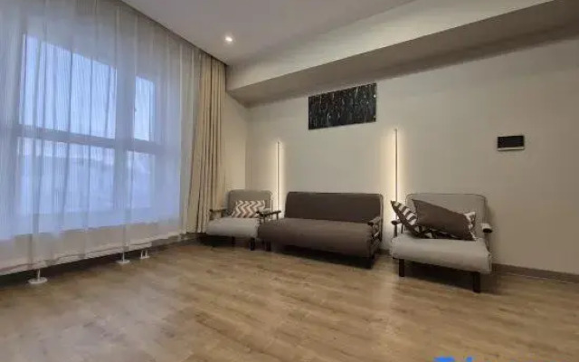 Spacious Central 2BR | 10 Guests | Near essentials