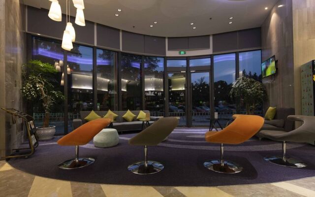 IBIS Styles NT WZ Intl Plz