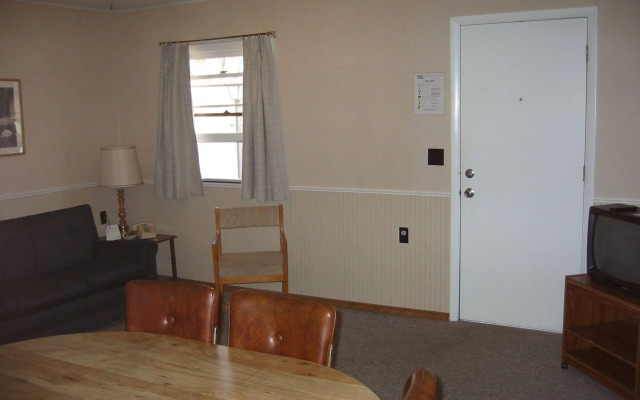 Golden Arrow Resort