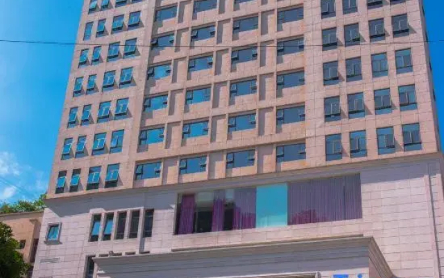 Weiye Hotel