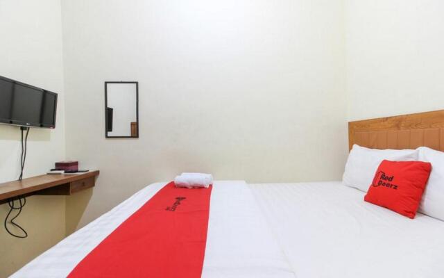 RedDoorz near AMIKOM Yogyakarta 2