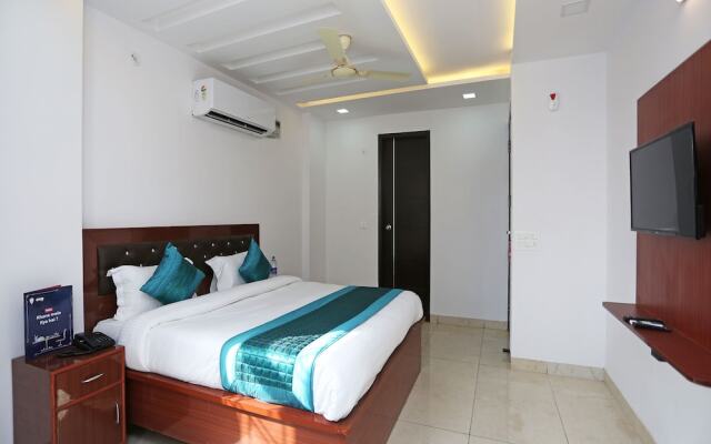 OYO 14384 Luxury residency