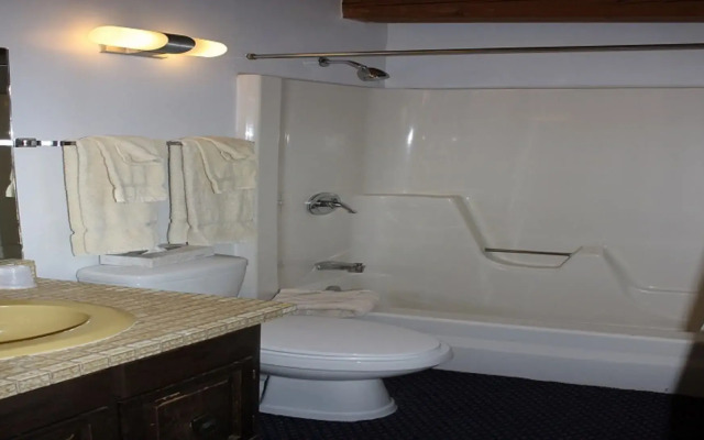 St. Moritz Lodge & Condominiums