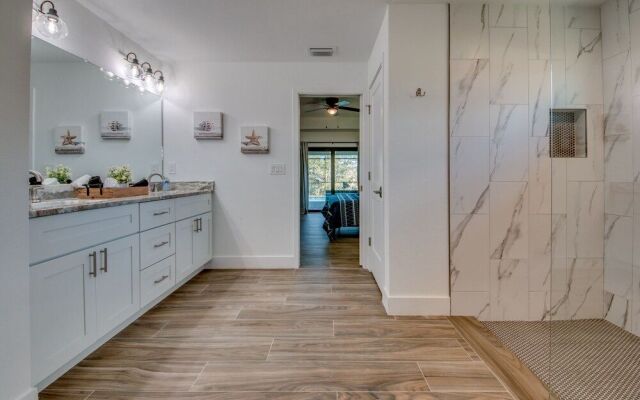 House Terrace Breeze