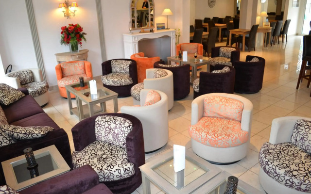 Hotel Almoria