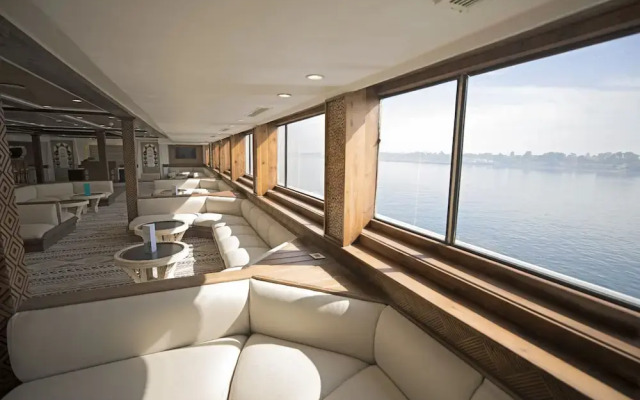 SUNRISE Mahrousa Cruise