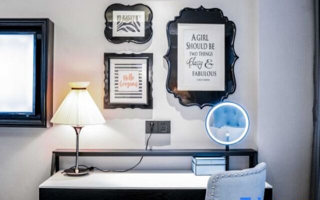 YOU-SEE Hotel (Zhuhai Riyuebei Grand Theater, Qinglv Road,)