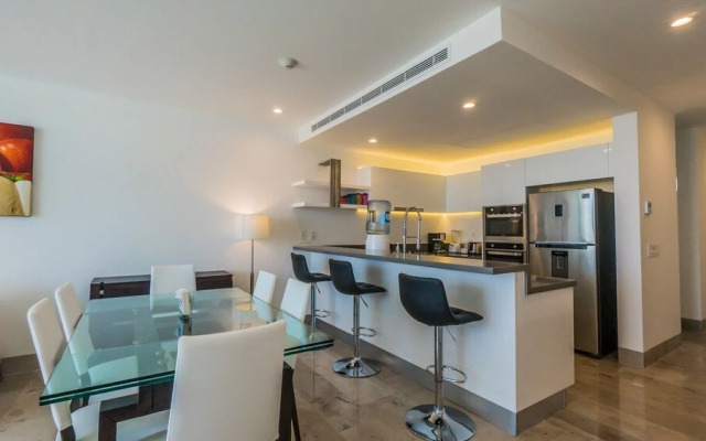 Contemporary Design Oceana 422 Playa del Carmen Condo by RedAwning