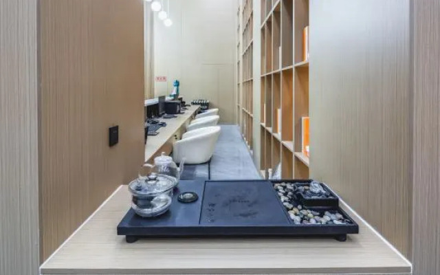 Yunshu Nuanxi Hotel (Qingdao Huangdao Wangtaizhen Shop)