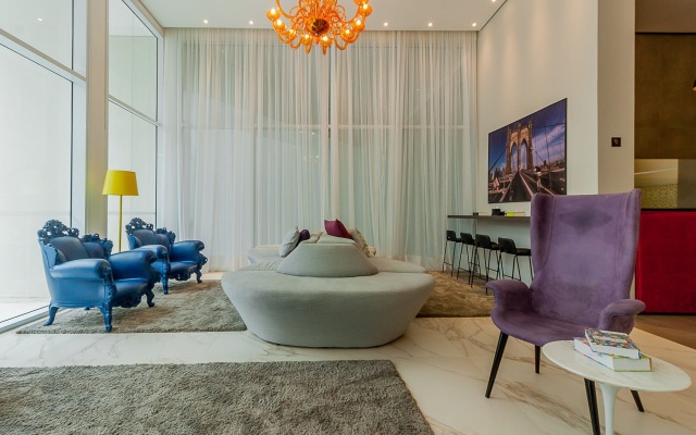 Housi Gomes De Carvalho